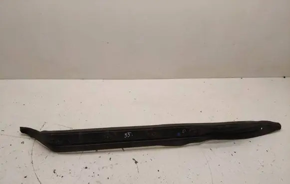 Citroen C4 II Fender end trim 9676660780