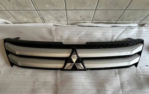 Mitsubishi Eclipse Cross Front grill 