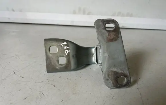 Opel Astra J Tailgate/trunk/boot hinge 13275575 C340
