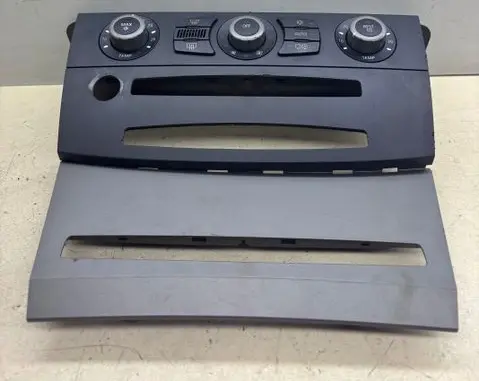 BMW 5 E60 E61 Climate control unit 695682701 90025155
