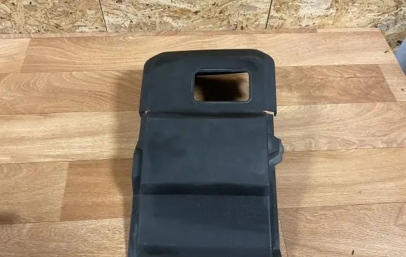 Volvo V50 Battery box tray cover/lid 4N5110A659AA 30667535