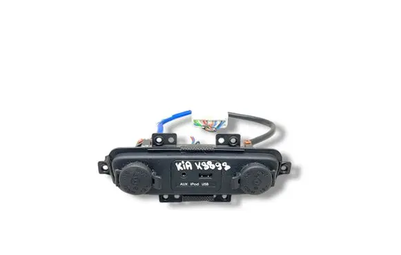 KIA Sportage USB socket connector 961103W000