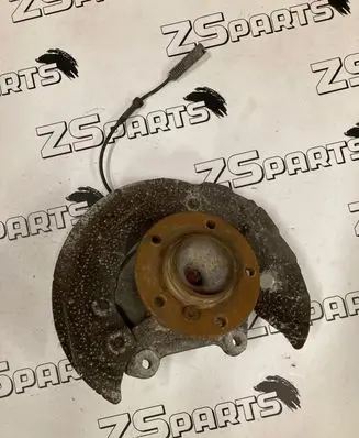 BMW 1 E81 E87 Front wheel hub 6764444 12201210
