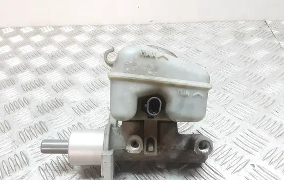 Opel Zafira A Master brake cylinder