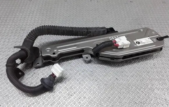 Nissan Prairie Sliding door wiring loom 24050EN101