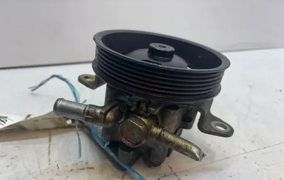 Nissan X-Trail T30 Power steering pump 8H305 29274335