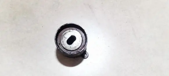 Honda CR-V Generator/alternator belt tensioner