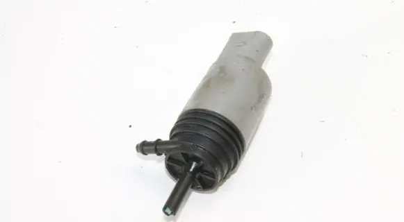BMW 3 E90 E91 Windscreen/windshield washer pump
