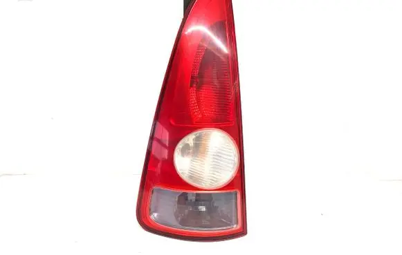 Renault Espace IV Rear/tail lights 8200027153