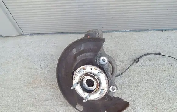 Opel Astra J Front wheel hub A14NET