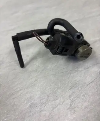 Volkswagen Phaeton Turbo solenoid valve 1K0906283A
