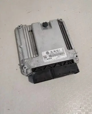 Volkswagen Tiguan Engine control unit/module 03L906022G 0281014262