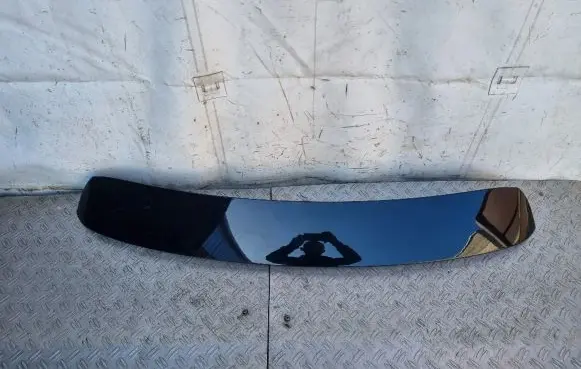 Tailgate/trunk spoiler