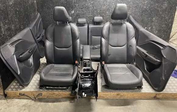Lexus LBX Seat set