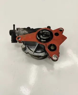 Renault Trafic III (X82) Vacuum pump 14650377R 190417 096D668