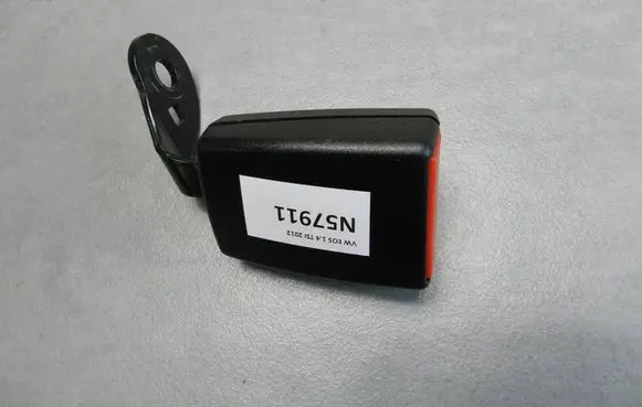 Volkswagen Eos Rear seatbelt buckle 1Q0857739 33053863