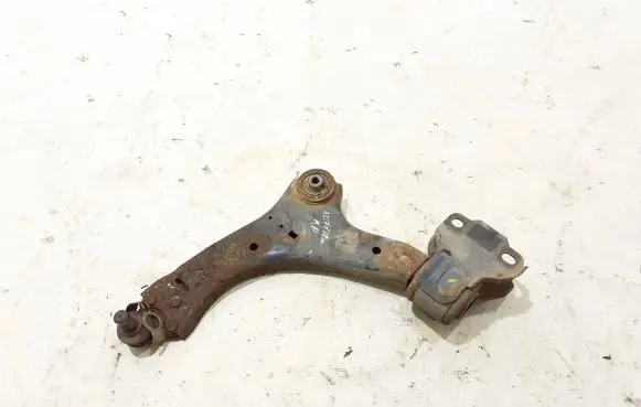 Volvo XC70 Front lower control arm/wishbone