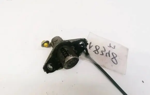 Toyota Yaris Front door lock (next to the handle) 