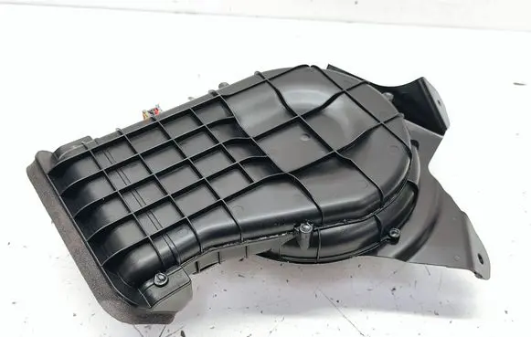 Volvo XC40 Subwoofer speaker 31438479
