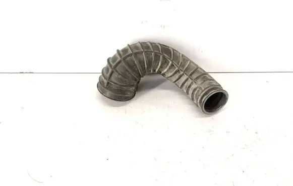 Air intake hose/pipe