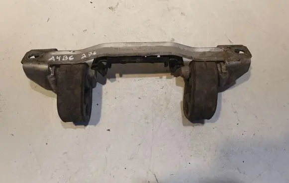Audi A4 S4 B6 8E 8H Muffler mount bracket/holder 8E0253463F