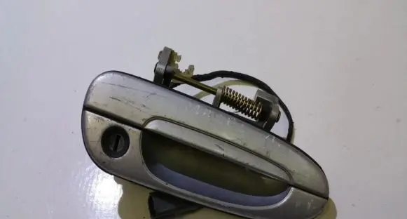 Mazda 626 Front door exterior handle