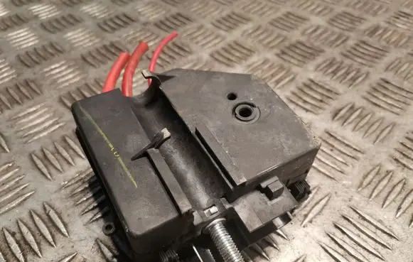 Mercedes-Benz R W251 Fuse box set 1645400350