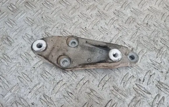 Mini Cooper Countryman R60 Engine mounting bracket 7812623 11117812623