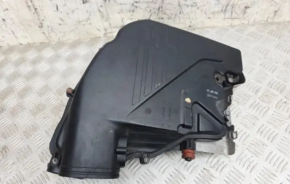 BMW 7 F01 F02 F03 F04 Air filter box 7577463 7577466
