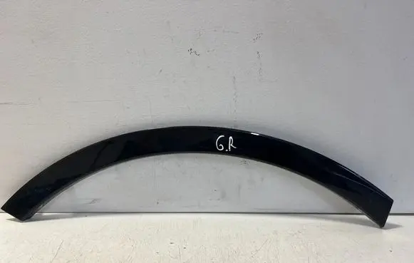 Audi Q7 4M Rear arch trim 4M0853818A