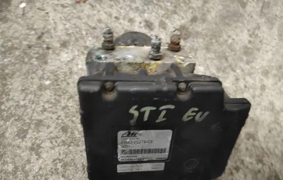 Jaguar S-Type ABS Pump XW432C219CE