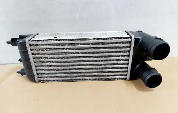Peugeot 508 Intercooler radiator 9684946380