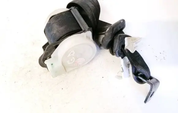 Mazda 2 Rear seatbelt e40436160 0130498