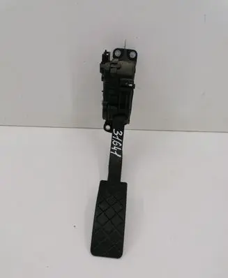 Volkswagen New Beetle Accelerator throttle pedal 6Q1721503C