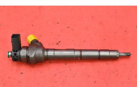 Volkswagen PASSAT CC Fuel injector 03L130277J