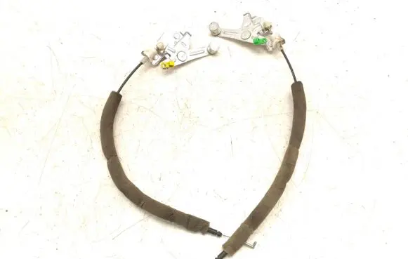 Mazda 5 Sliding door cable line 