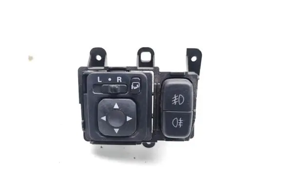 Mitsubishi Pajero Wing mirror switch 