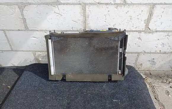 Subaru Forester SK Coolant radiator