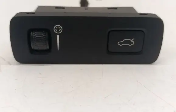 Polestar 2 Tailgate opening switch P31443873