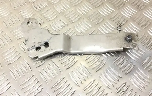 Porsche Macan (95B) Other engine bay part 8R0201827D