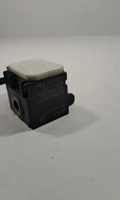 Hyundai Santa Fe Airbag deployment crash/impact sensor 959303L100