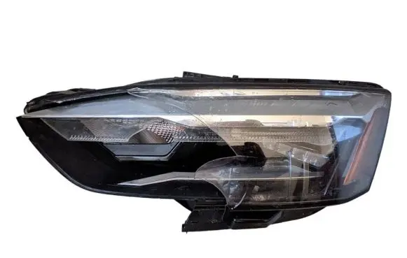 Audi A5 Headlight/headlamp 8W6941011B