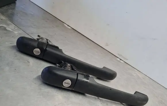 Volkswagen II LT Front door exterior handle