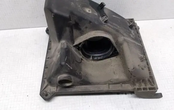 Audi A4 S4 B6 8E 8H Air filter box cover 038133837N 06C133843