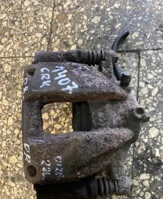 Honda CR-V Front brake caliper