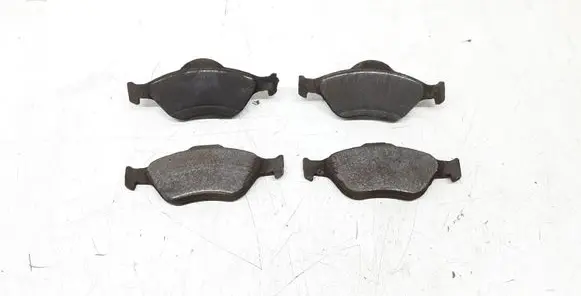 Ford Fiesta Brake pads (front) 