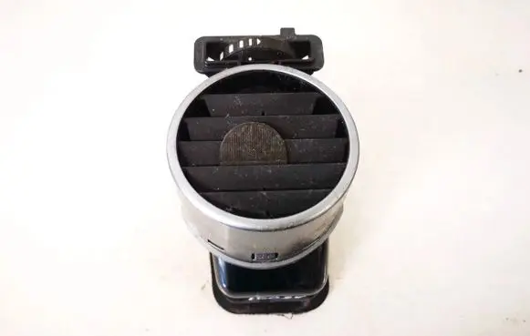 Land Rover Discovery 3 - LR3 Dash center air vent grill jbd500150xxxb01