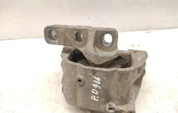 Audi A3 S3 A3 Sportback 8P Engine mount bracket 1K0199262AE