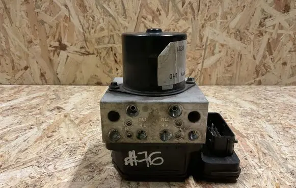 Opel Insignia A ABS Pump 13328651 0008