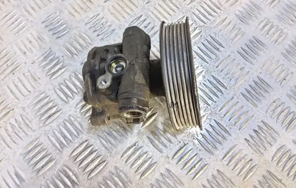 Audi A3 S3 8L Power steering pump 1J0422154A
